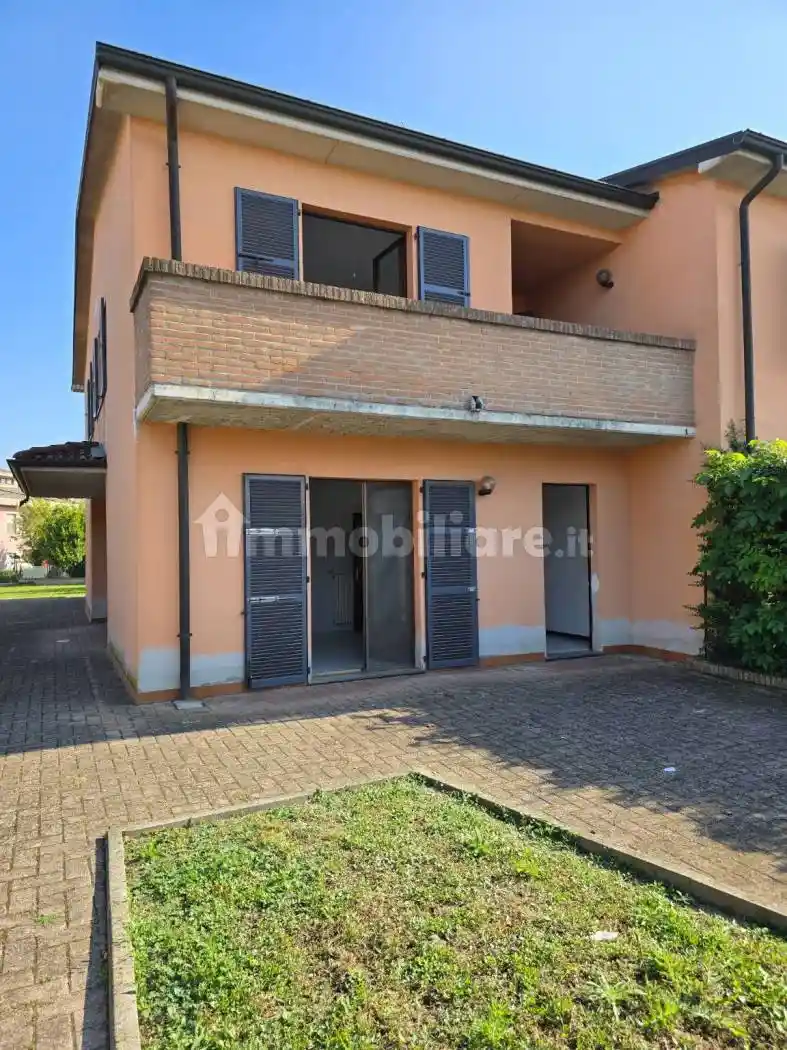 Villa a schiera piazza della Repubblica 7, Centro, Besenzone - foto 3