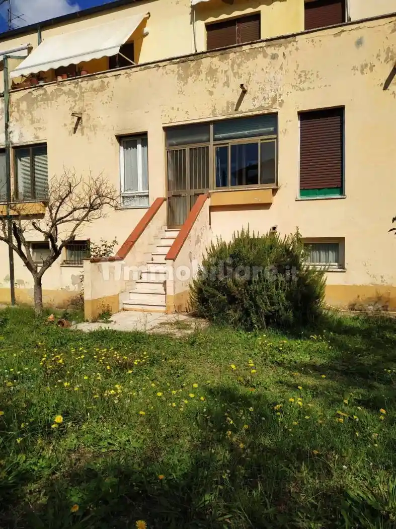 Appartamento in vendita a Volterra