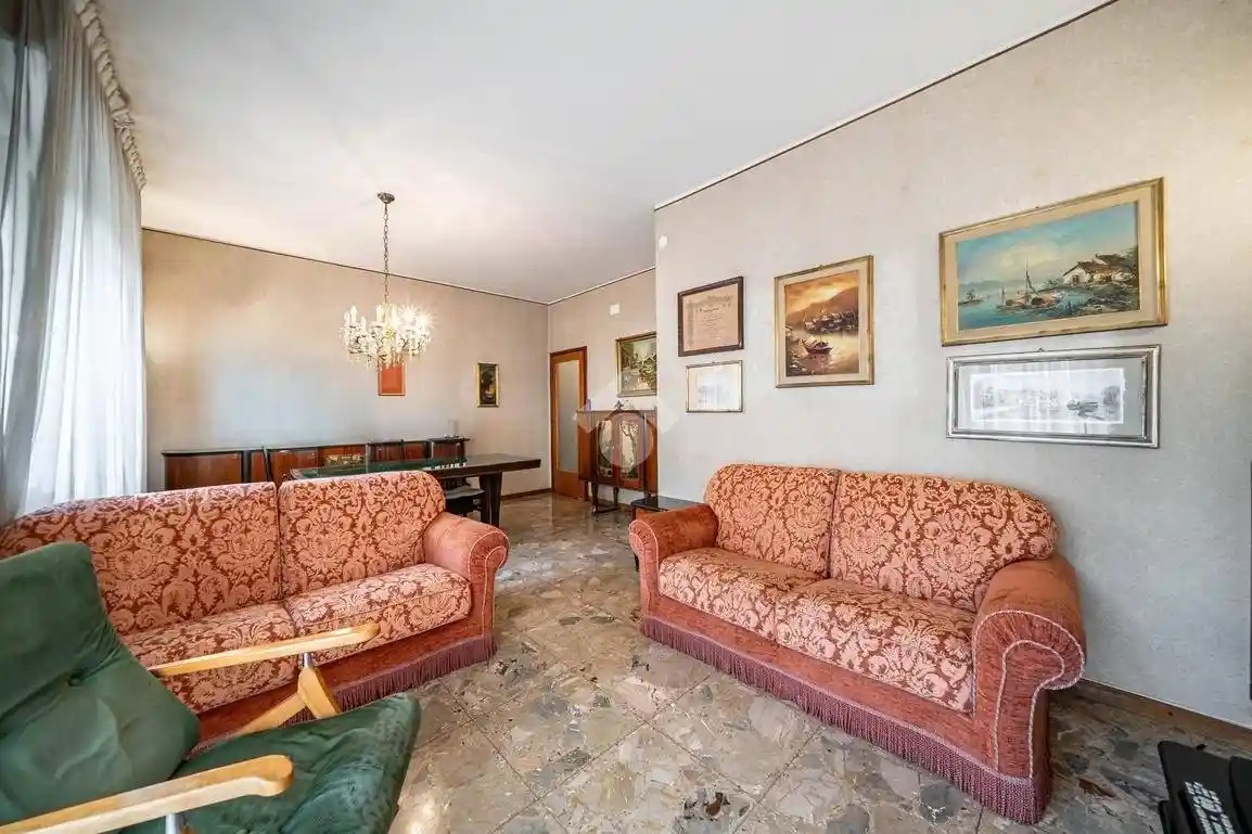 Appartamento in vendita a Parma