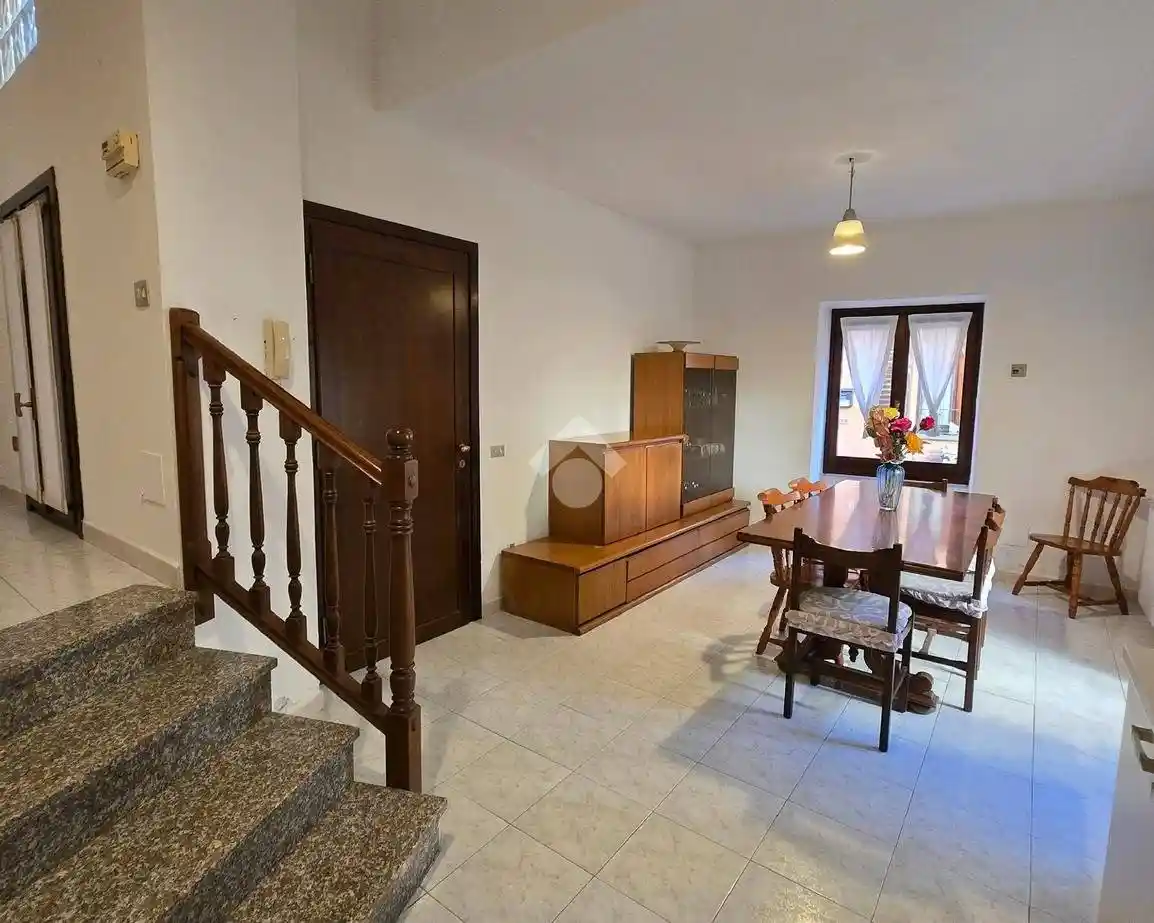 Appartamento in vendita a Besana in Brianza