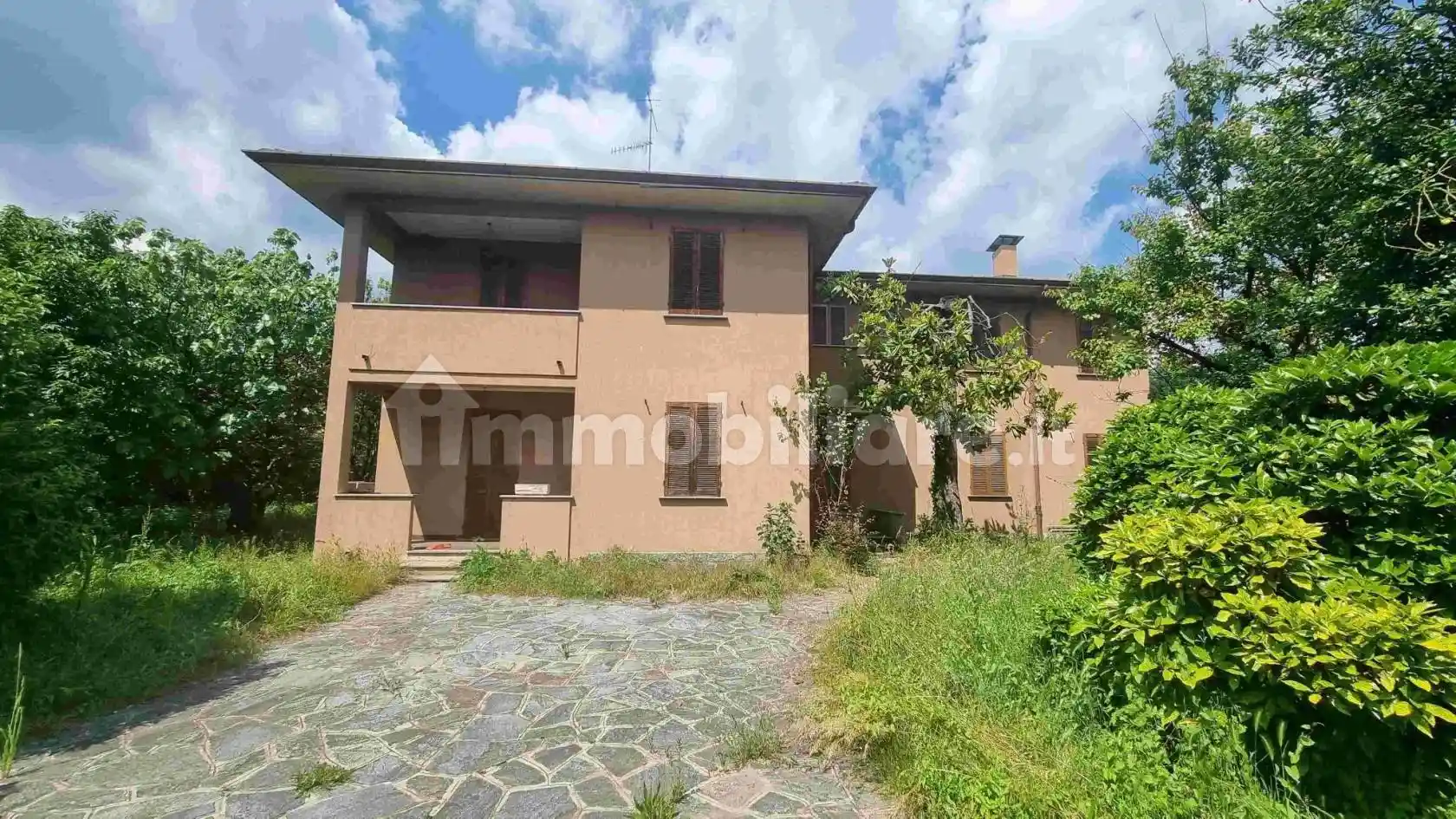 Villa in vendita a Malnate