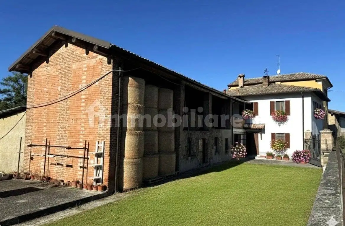 Rustico - Casale in vendita a Godiasco Salice Terme