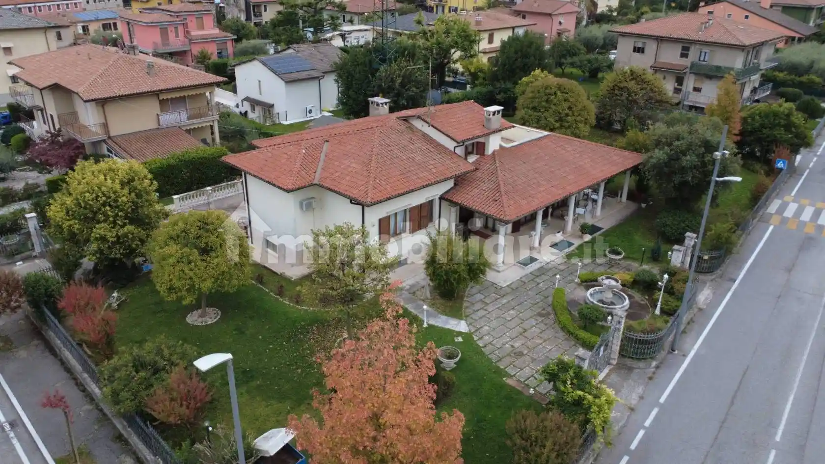 Villa in vendita a Bussolengo