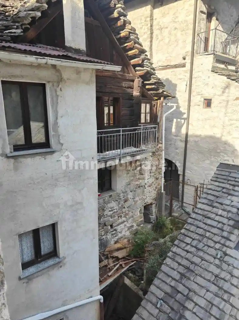 Casa indipendente in vendita a Ceppo Morelli