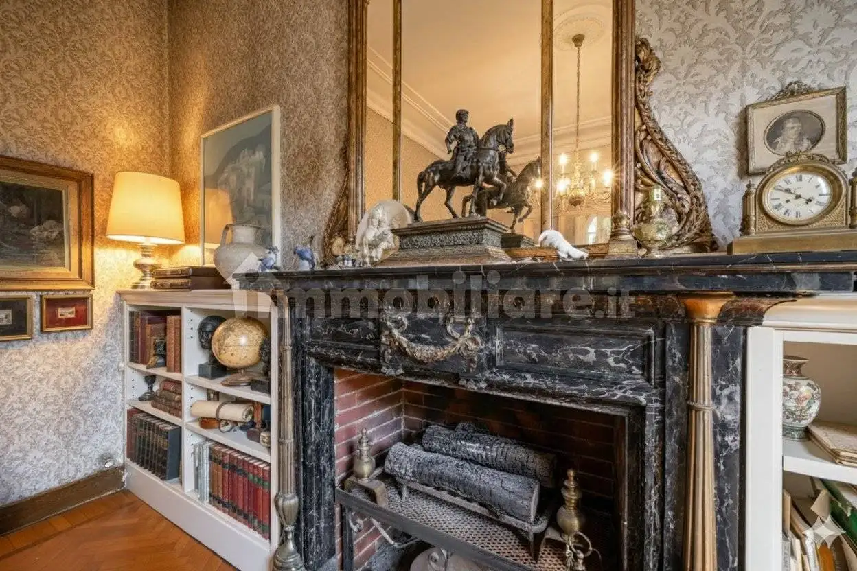 Villa in vendita a Mandello del Lario