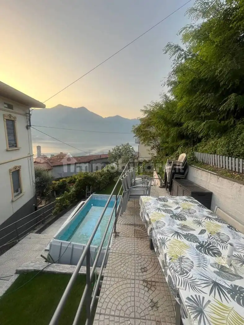 Villa in vendita a Lovere