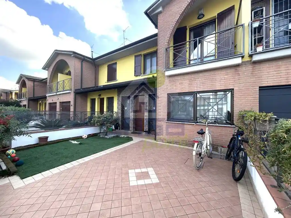 Villetta a schiera - foto 2