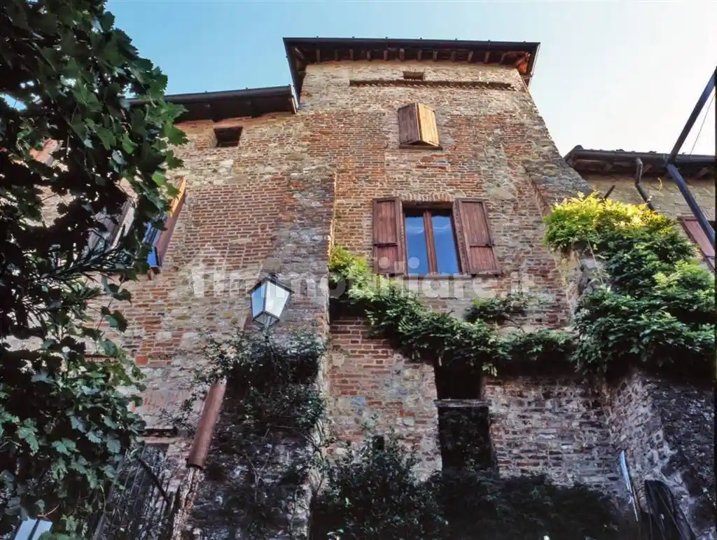 Rustico - Casale in vendita a Ziano Piacentino