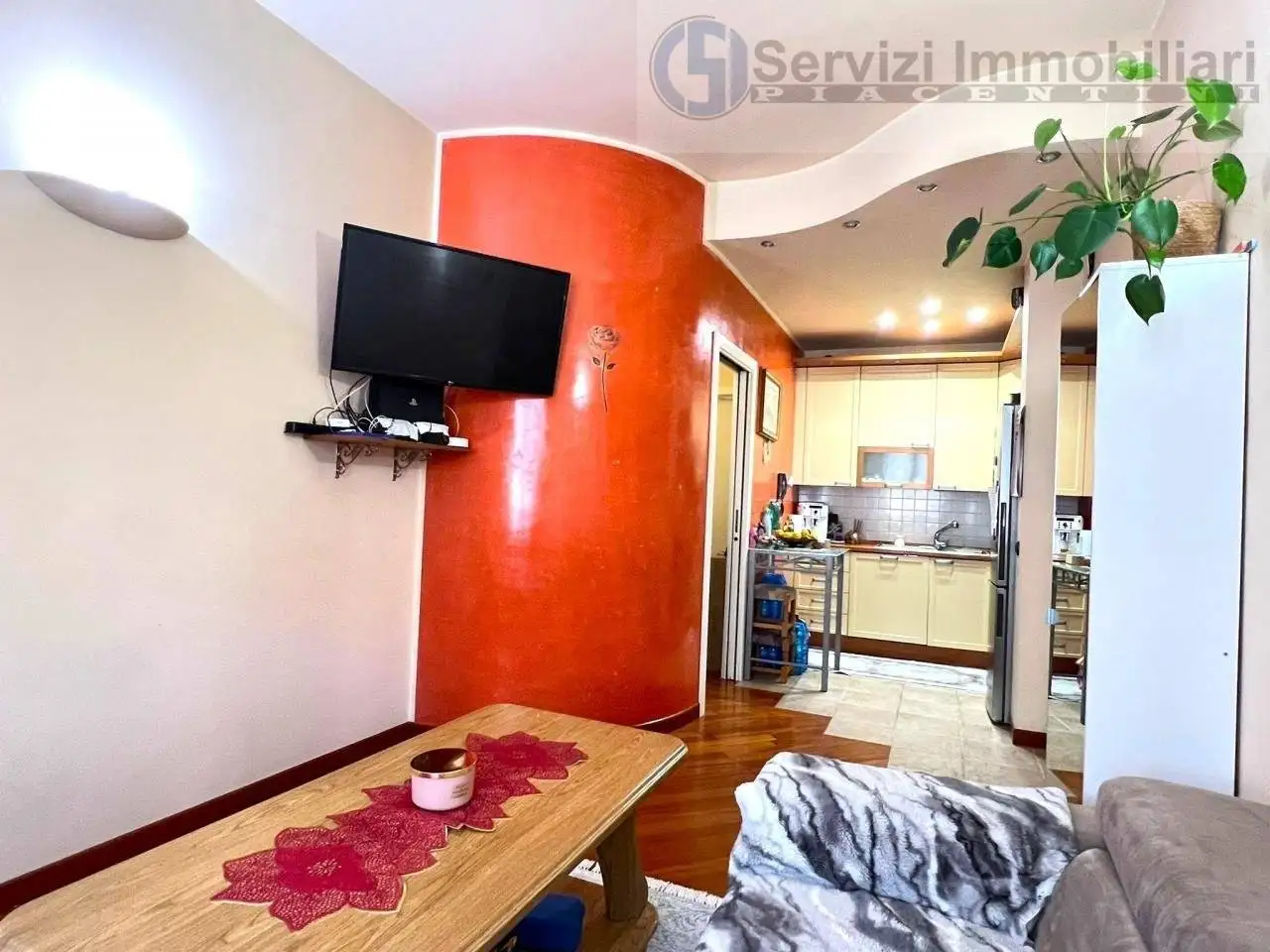 Appartamento in vendita a Piacenza