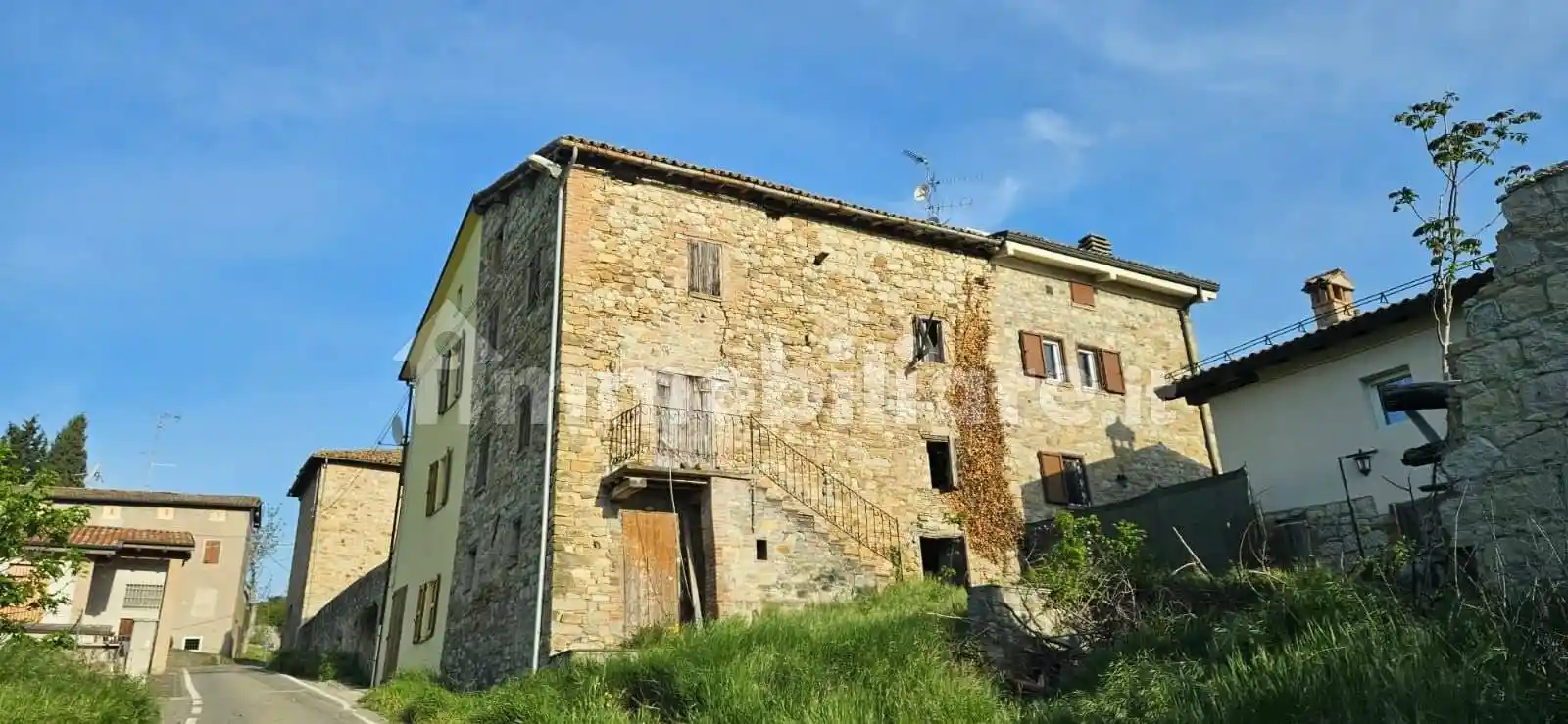 Rustico - Casale in vendita a Serramazzoni
