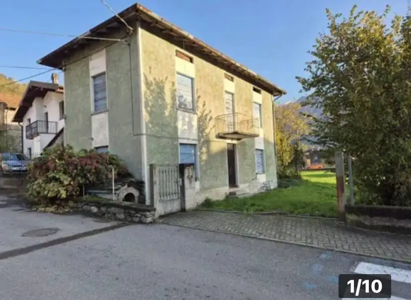 Casa indipendente in vendita a Dubino