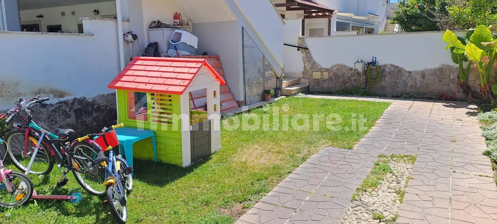 Appartamento in vendita a Pomezia