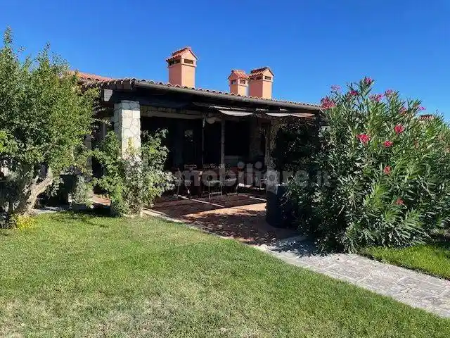 Villa in vendita a Fiumicino