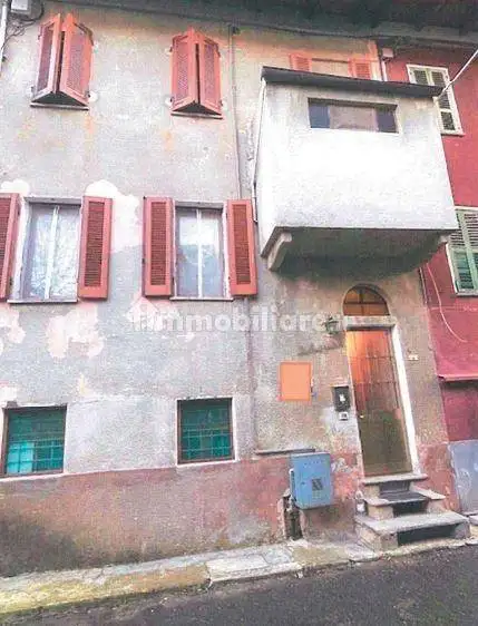 Appartamento in asta a Vallanzengo