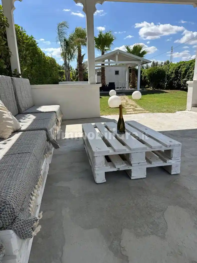 Villa in affitto a Brindisi