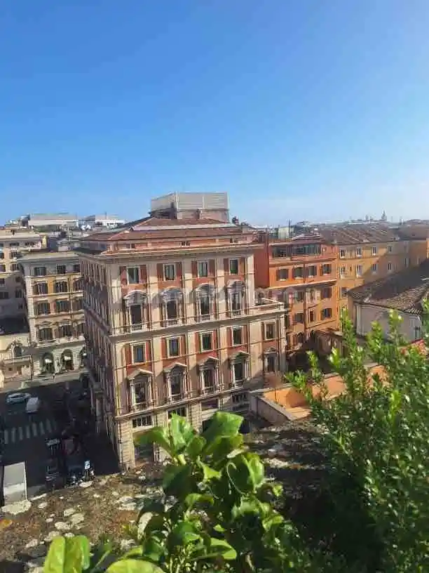 Quadrilocale largo di Santa Susanna, Sallustiano, Roma - foto 2