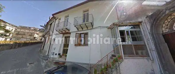 Appartamento in asta a Sant'Angelo di Brolo