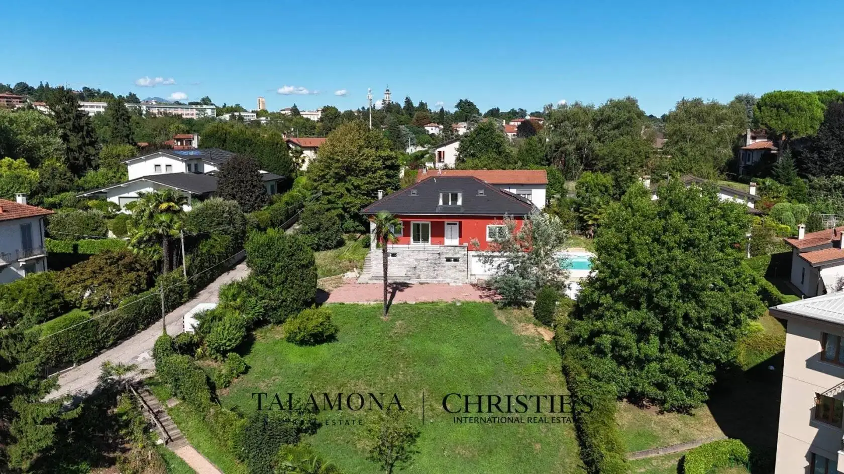 Villa in vendita a Varese