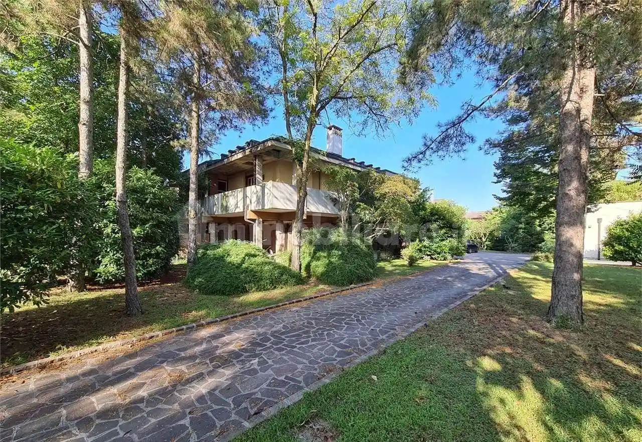 Villa in vendita a Soliera