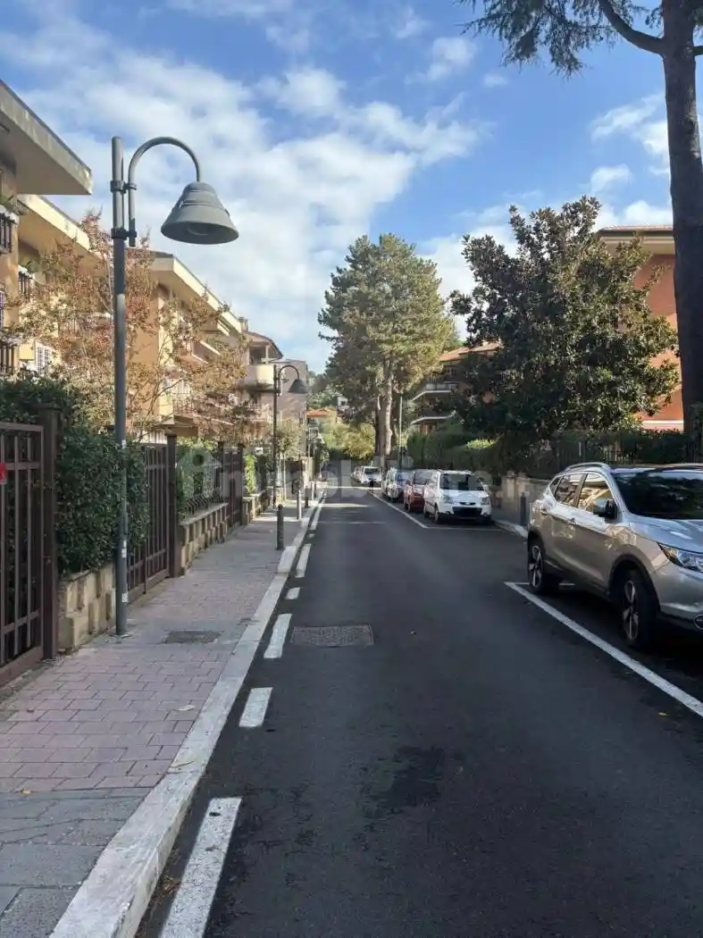 Appartamento in vendita a Grottaferrata