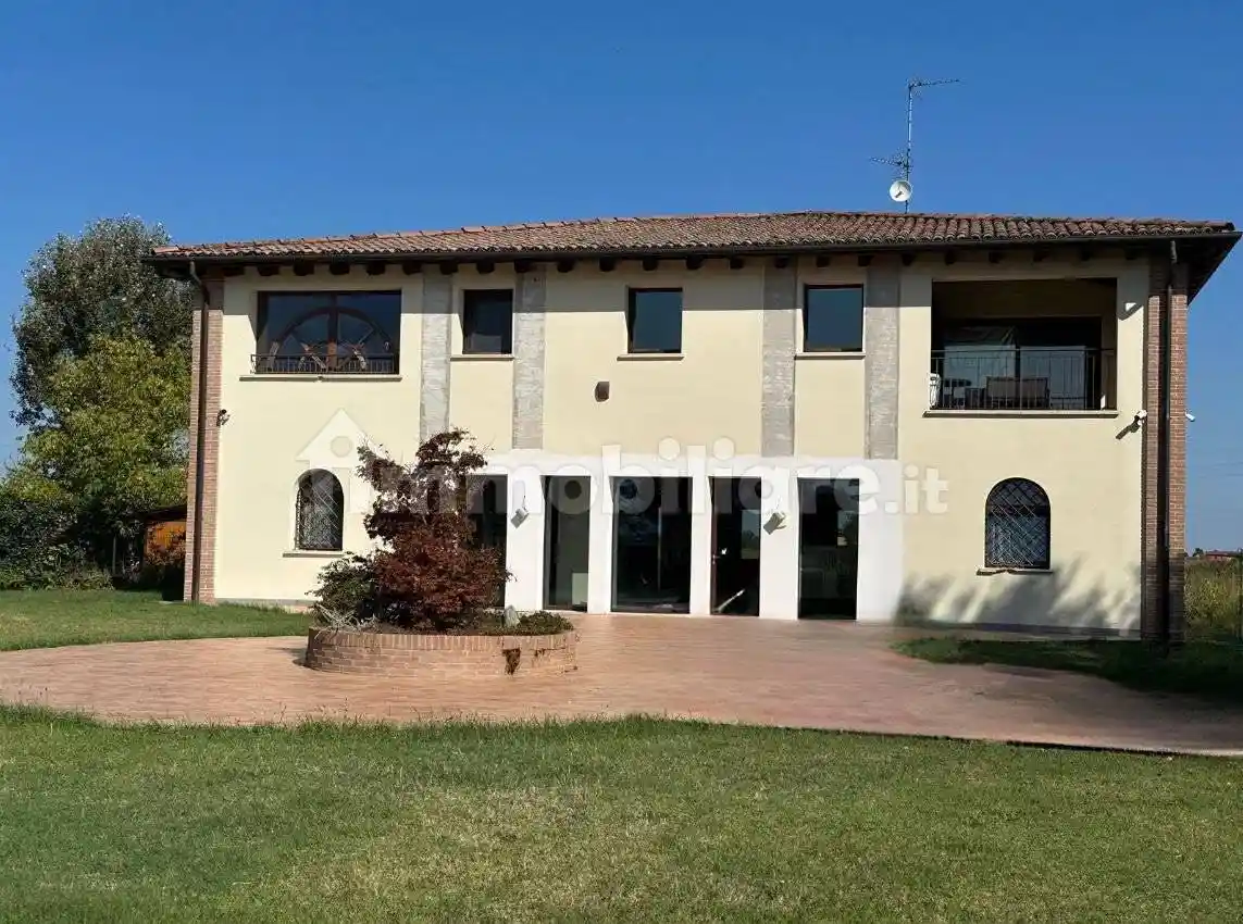 Rustico - Casale in vendita a Castelfranco Emilia