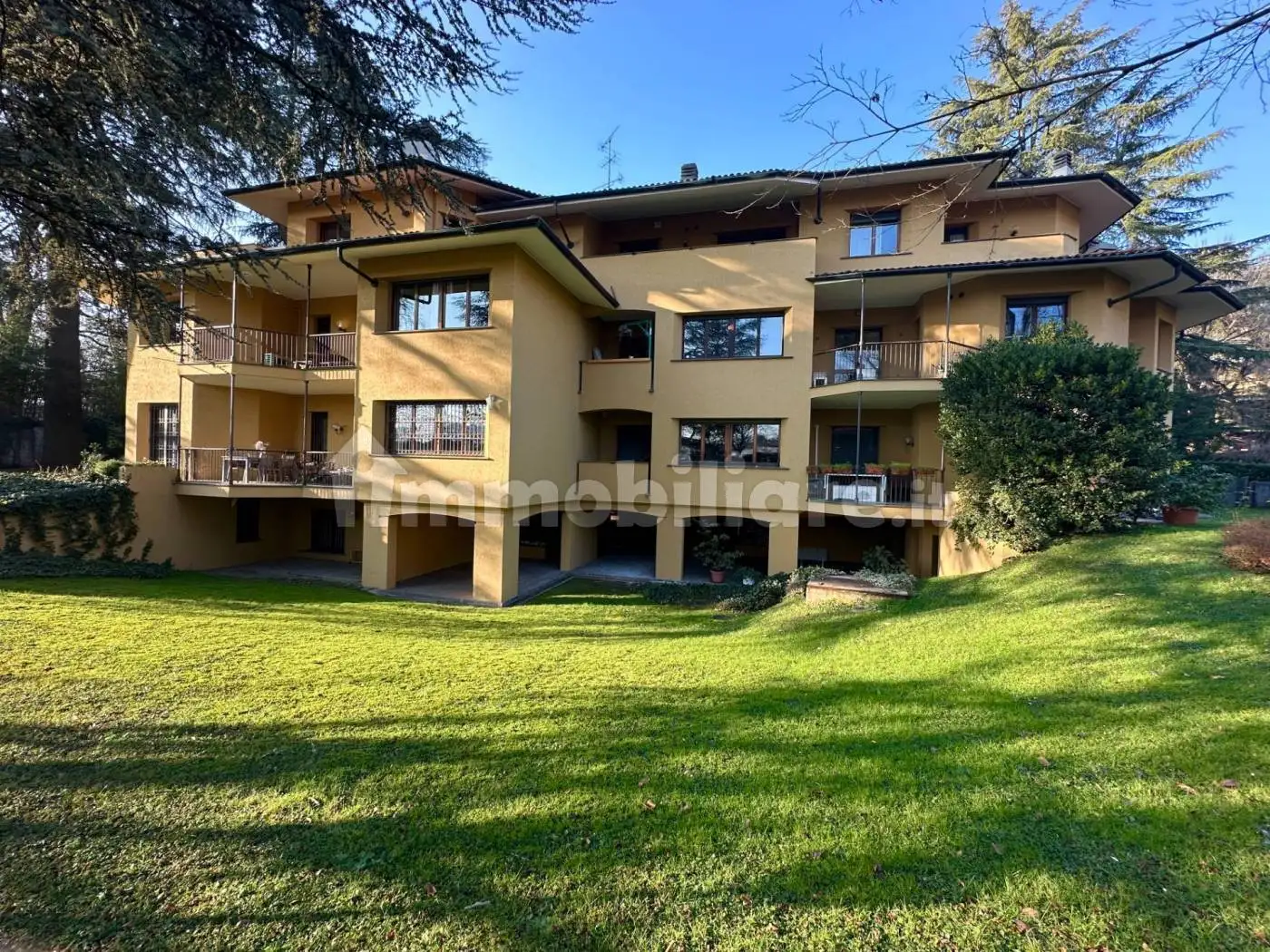 Appartamento in vendita a Monza