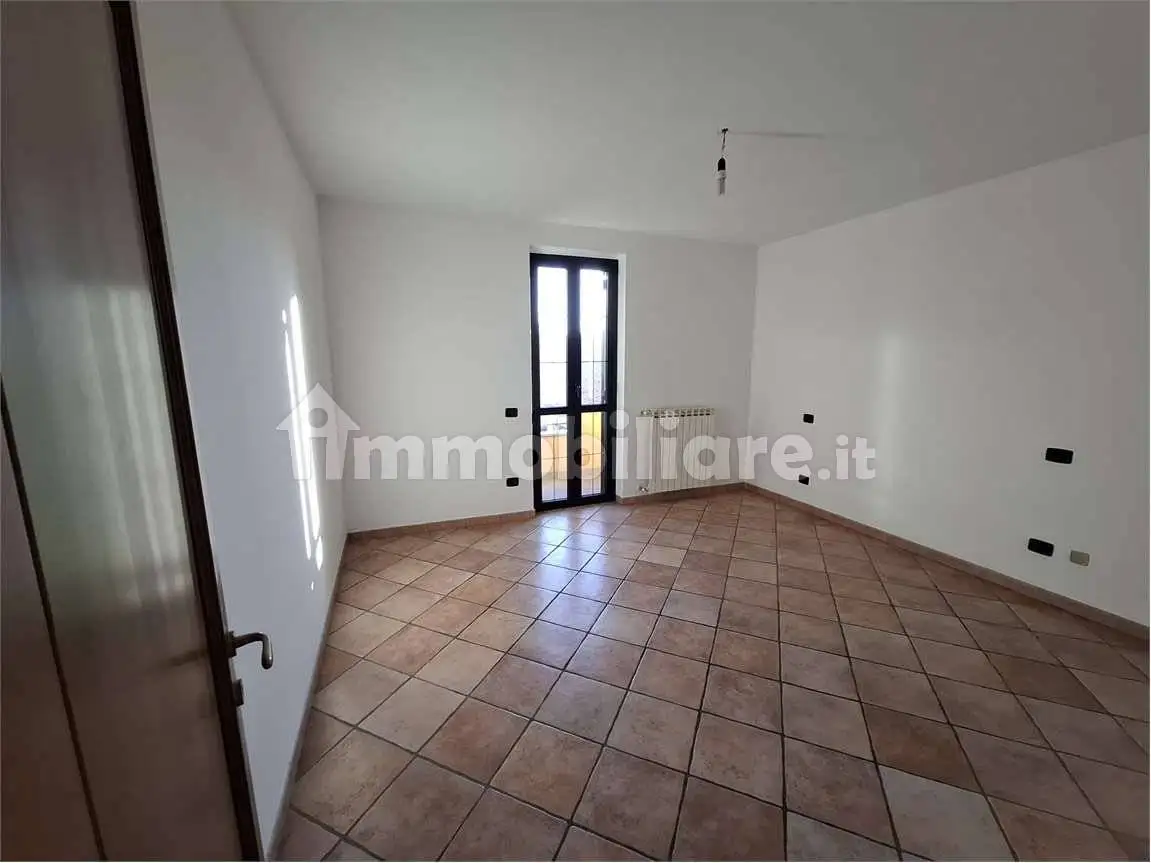 Villa bifamiliare via 25 Aprile, 40, Centro, Borgo Ticino - foto 4