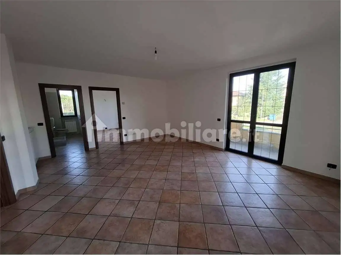 Villa bifamiliare via 25 Aprile, 40, Centro, Borgo Ticino - foto 5