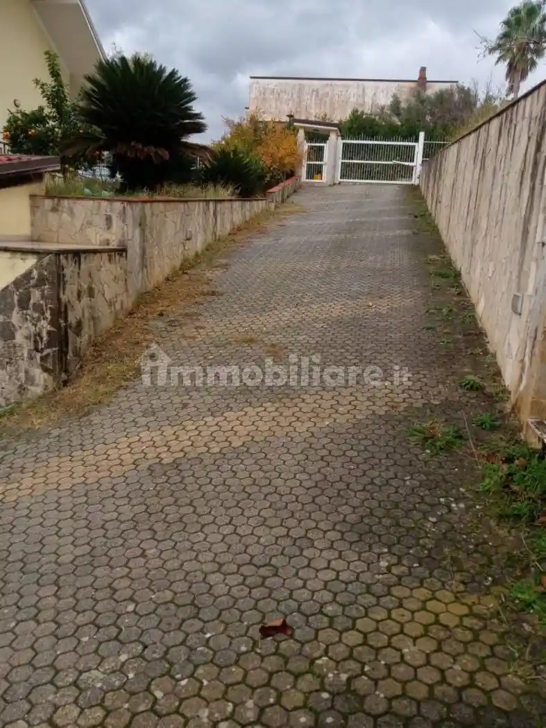 Villa bifamiliare via Raffaello Sanzio 24, Roges, Rende - foto 4