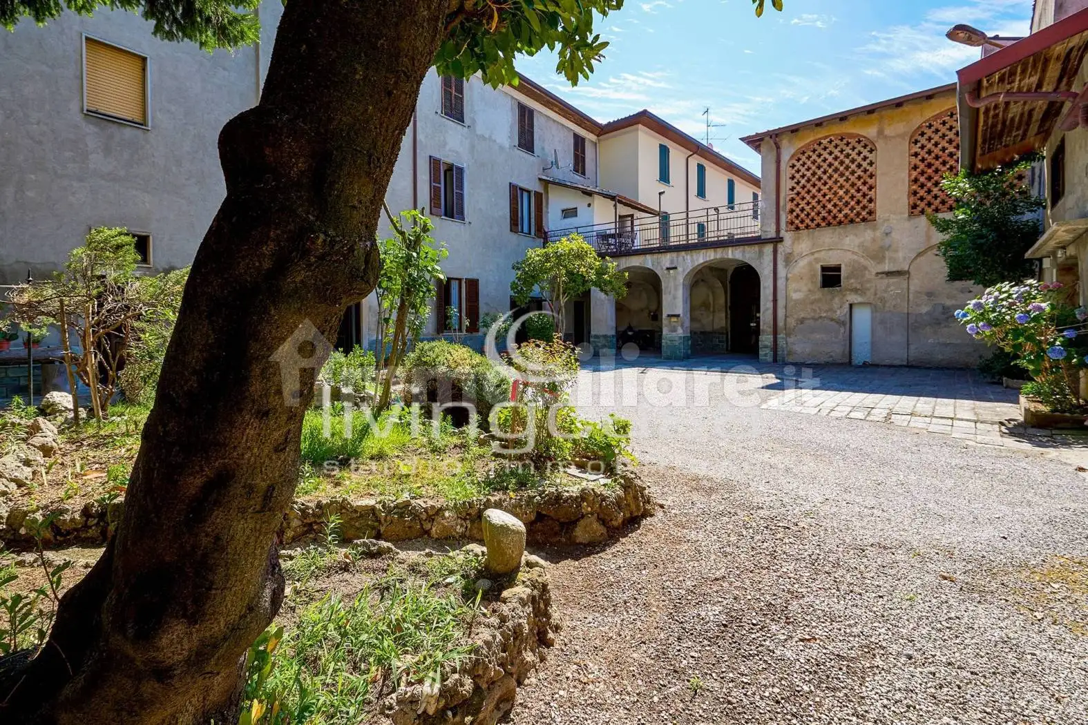 Casa indipendente in vendita a Nibionno