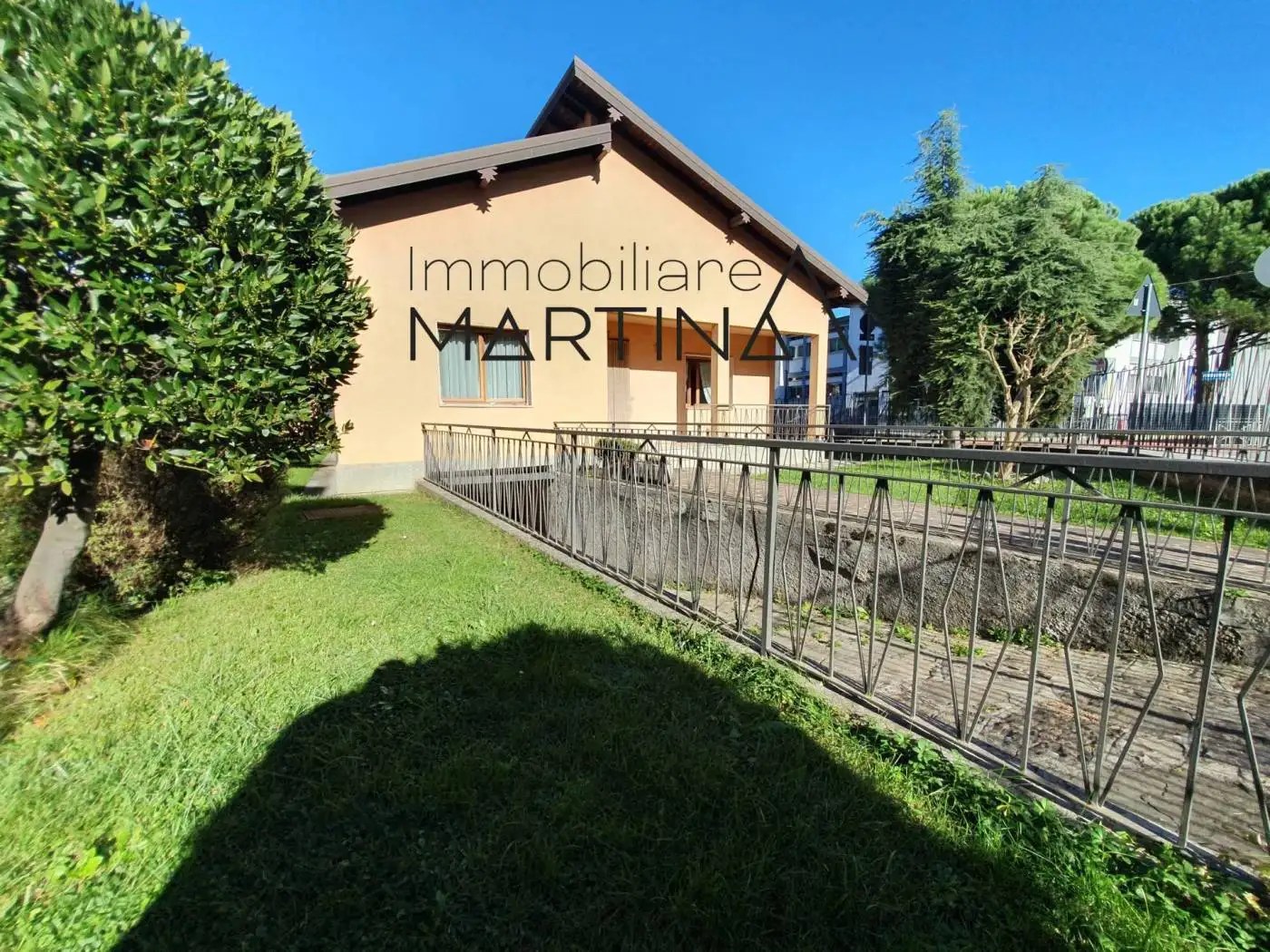 Villa in vendita a Albano Sant'Alessandro