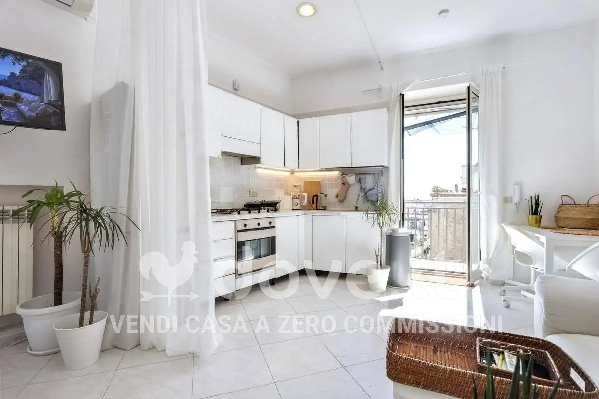 Appartamento in vendita a Napoli