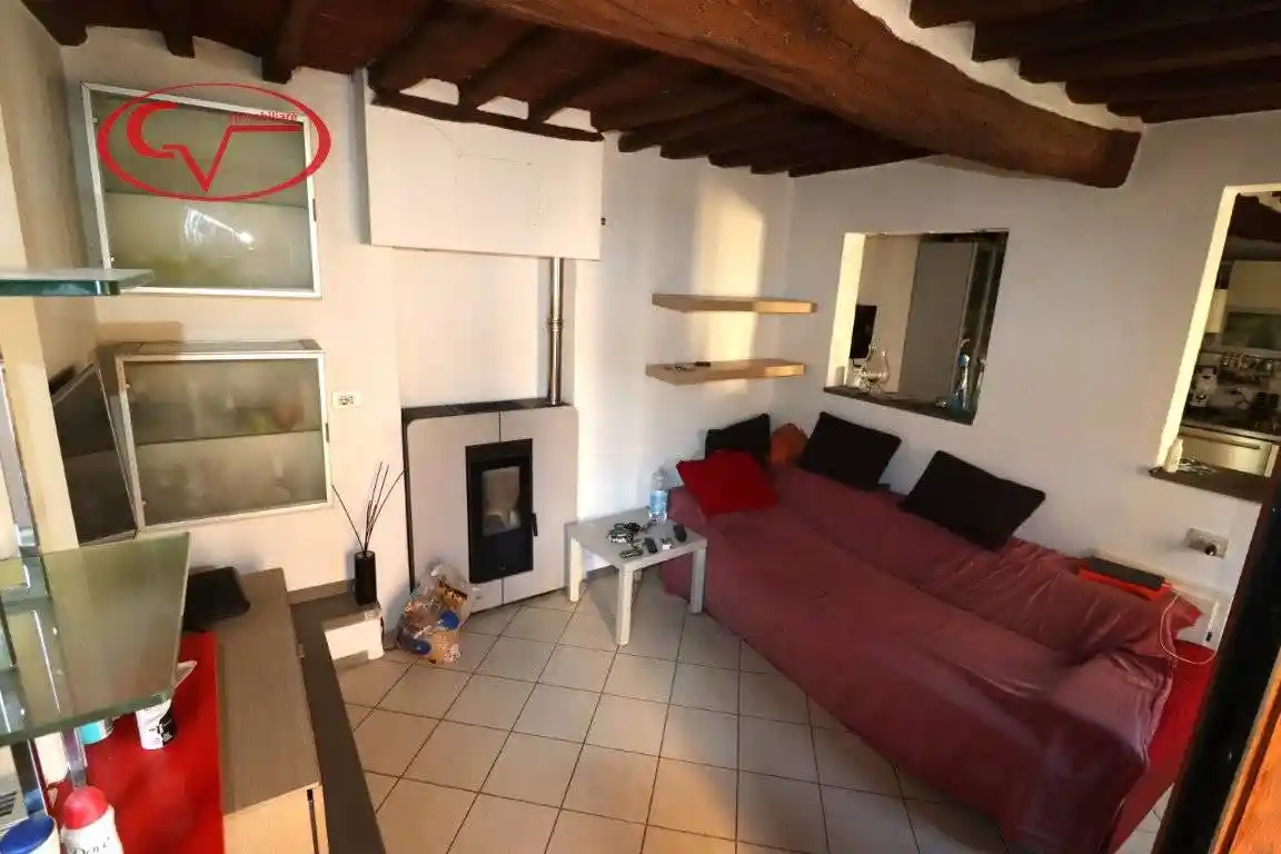 Appartamento in vendita a Bucine