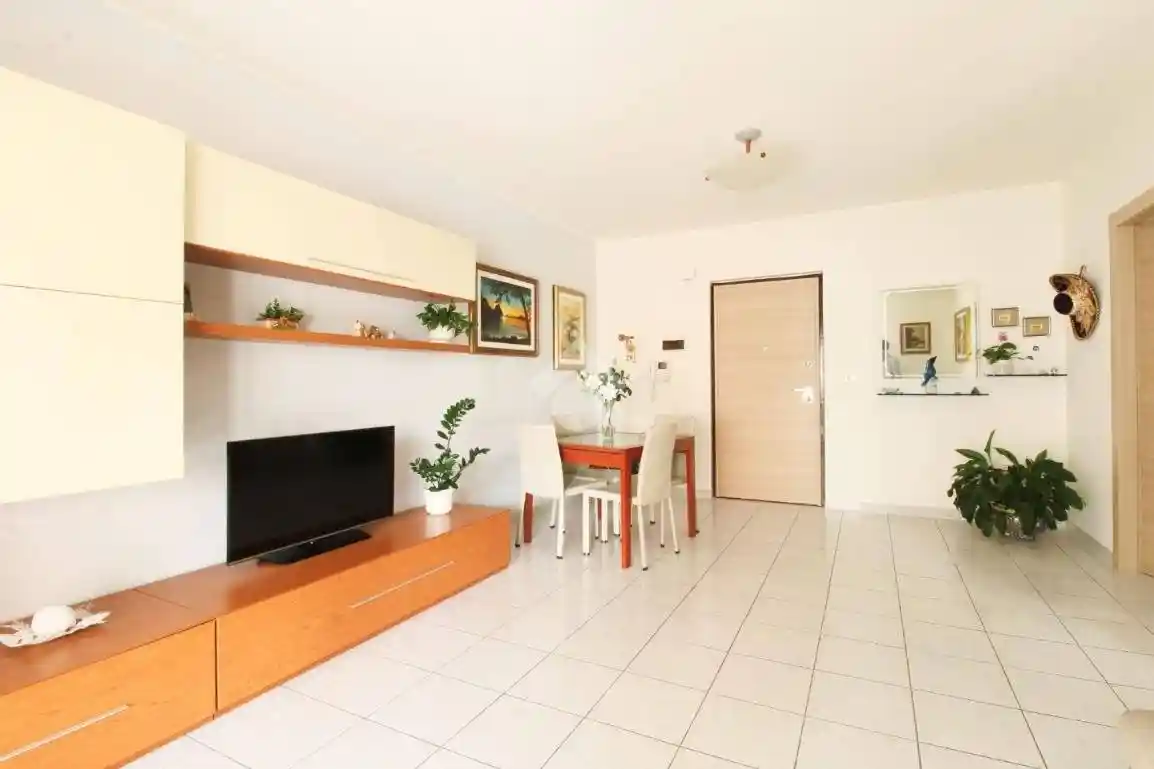 Quadrilocale via Nino Baccile 4, Centro, Ortona - foto 3