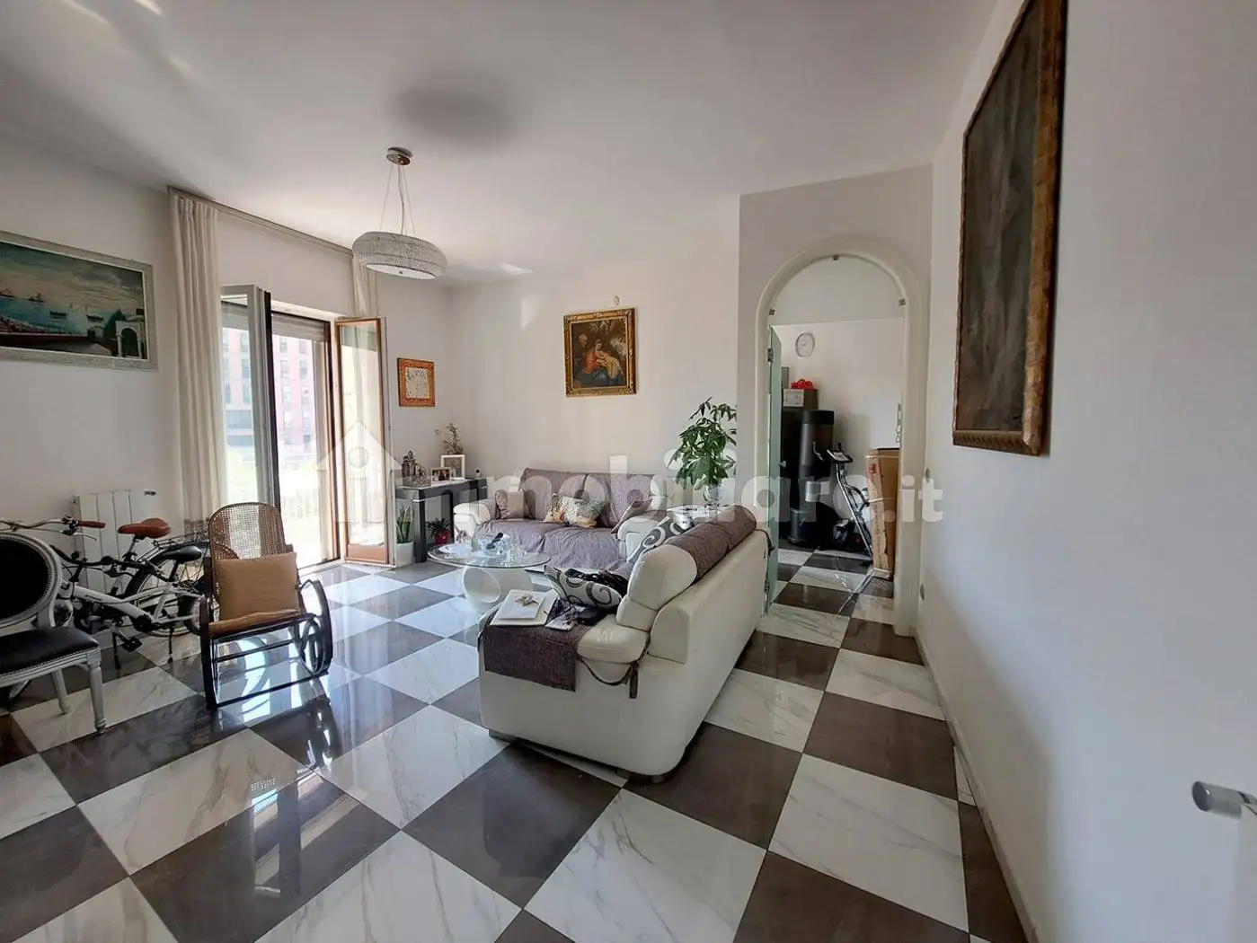 Appartamento in vendita a Salerno