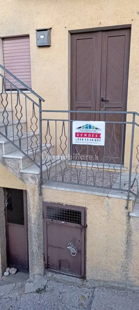 Appartamento in vendita a Pietrapertosa