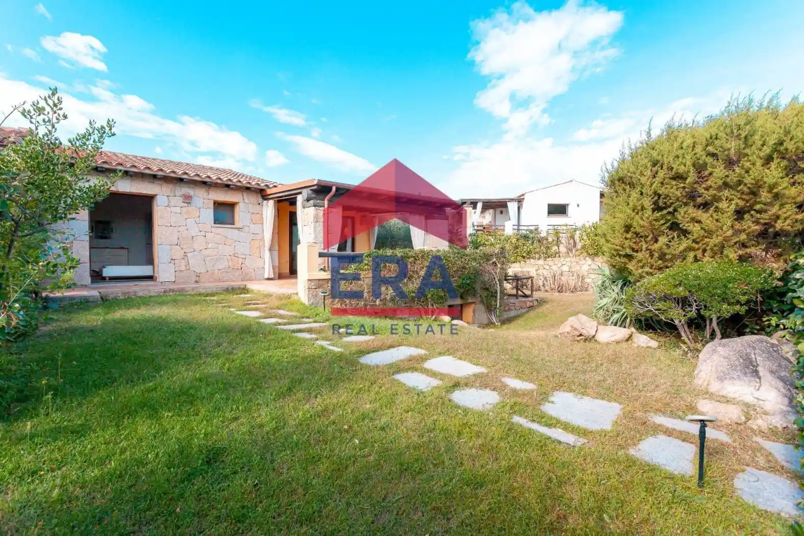 Villa in vendita a San Teodoro