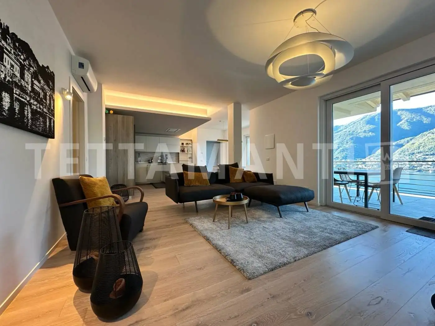 Appartamento in vendita a Faggeto Lario