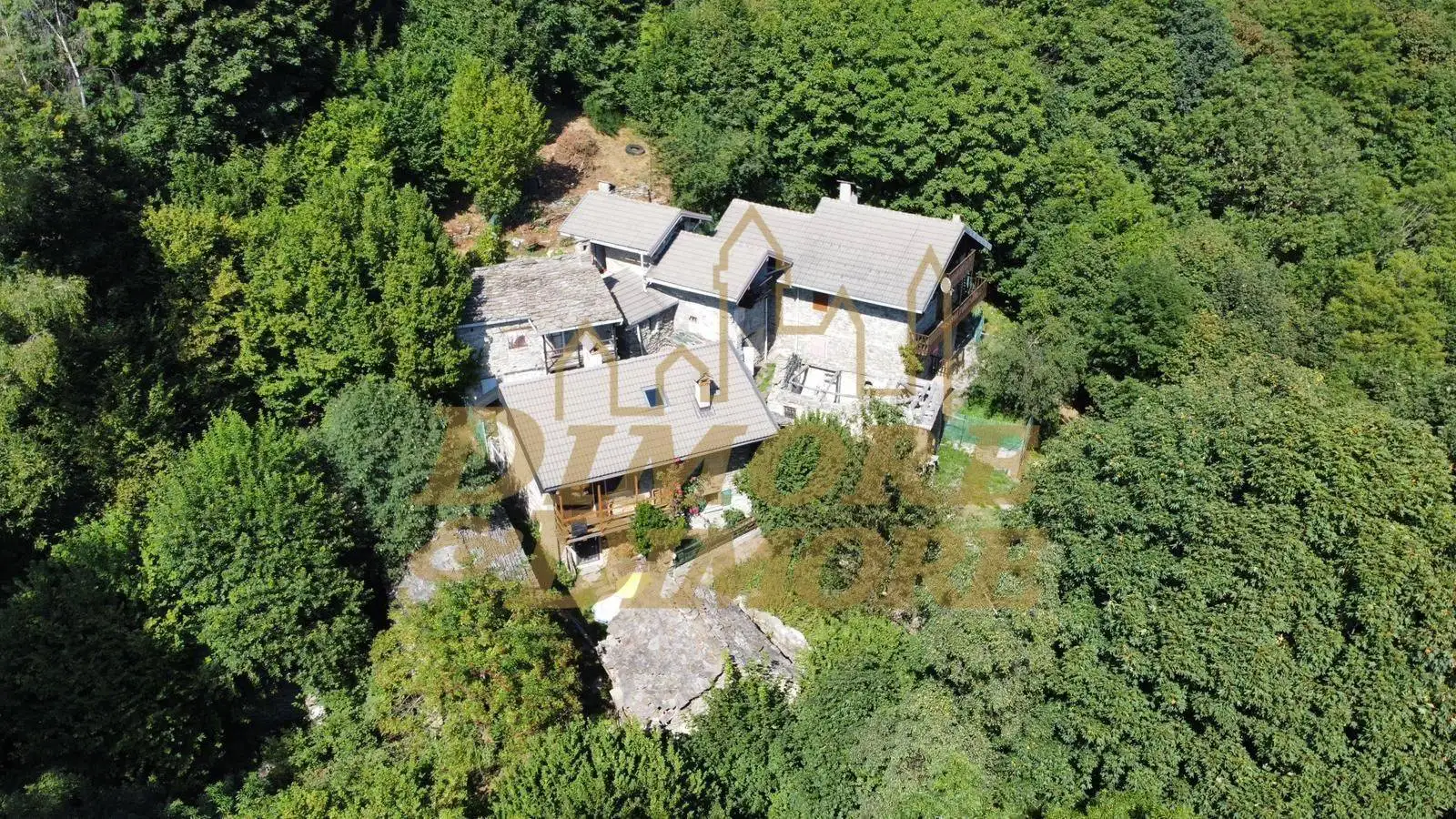 Rustico - Casale in vendita a Aurano