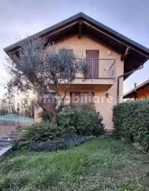 Villetta a schiera in vendita a Vanzago