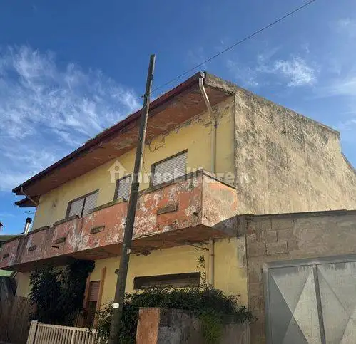 Appartamento da ristrutturare, primo piano, Decimoputzu - foto 2