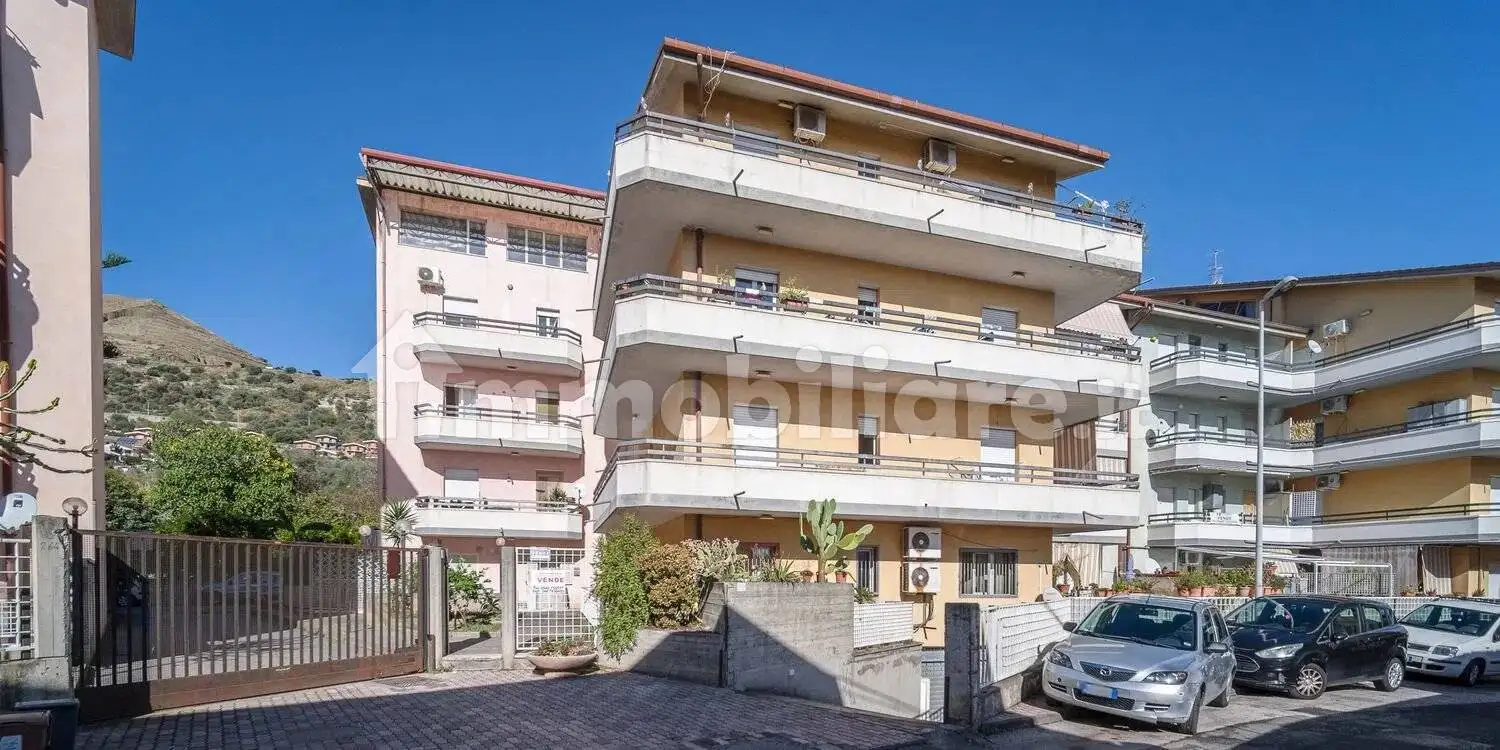 Appartamento in vendita a Furci Siculo