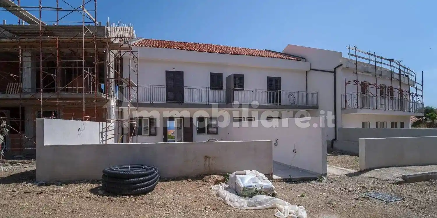 Villa in vendita a Santa Teresa di Riva