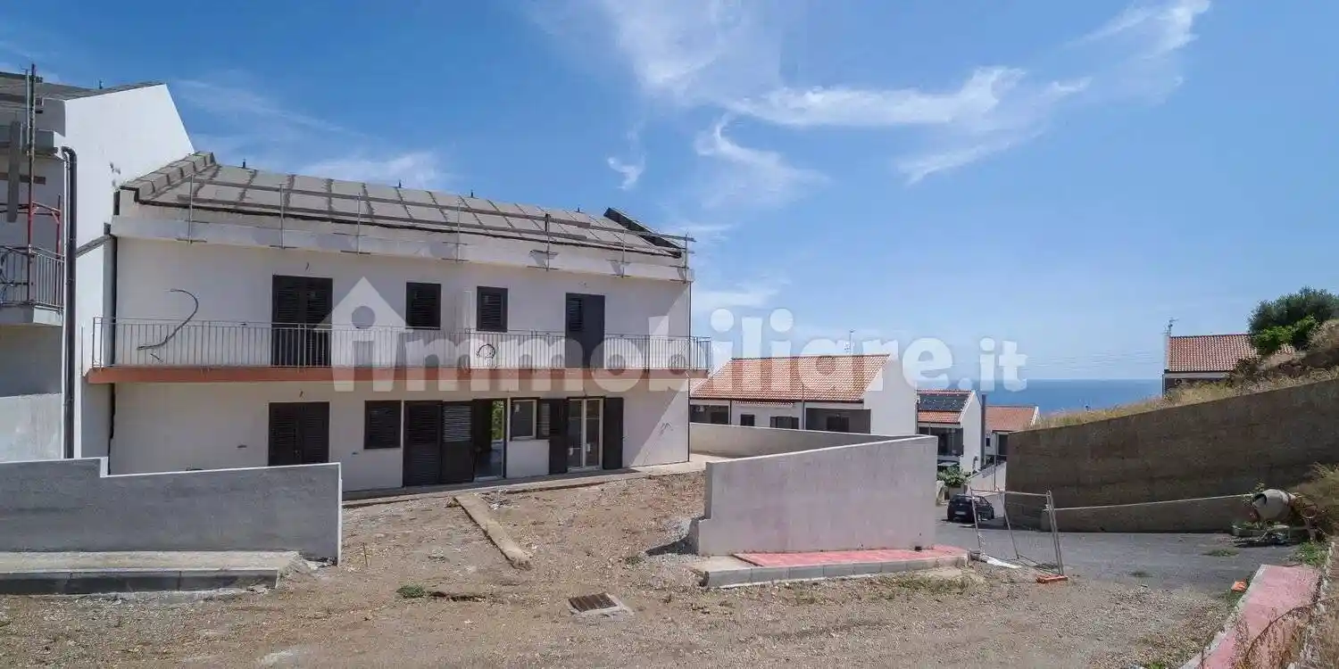 Villa in vendita a Santa Teresa di Riva