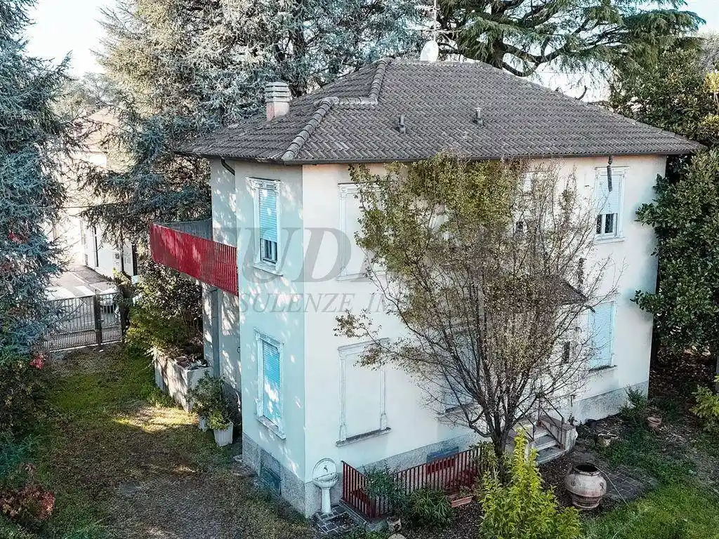 Villa in vendita a Cesano Maderno