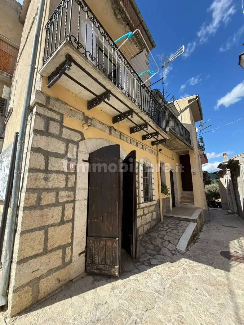 Quadrilocale via Bari 1, Cerro al Volturno - foto 4