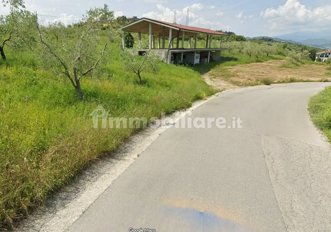 Rustico - Casale in vendita a Teramo