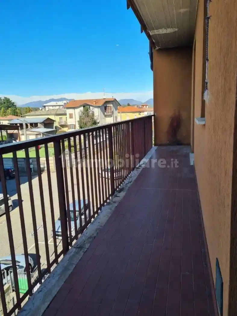 Trilocale via Papa Celestino IV 40, Centro, Castiglione Olona - foto 4