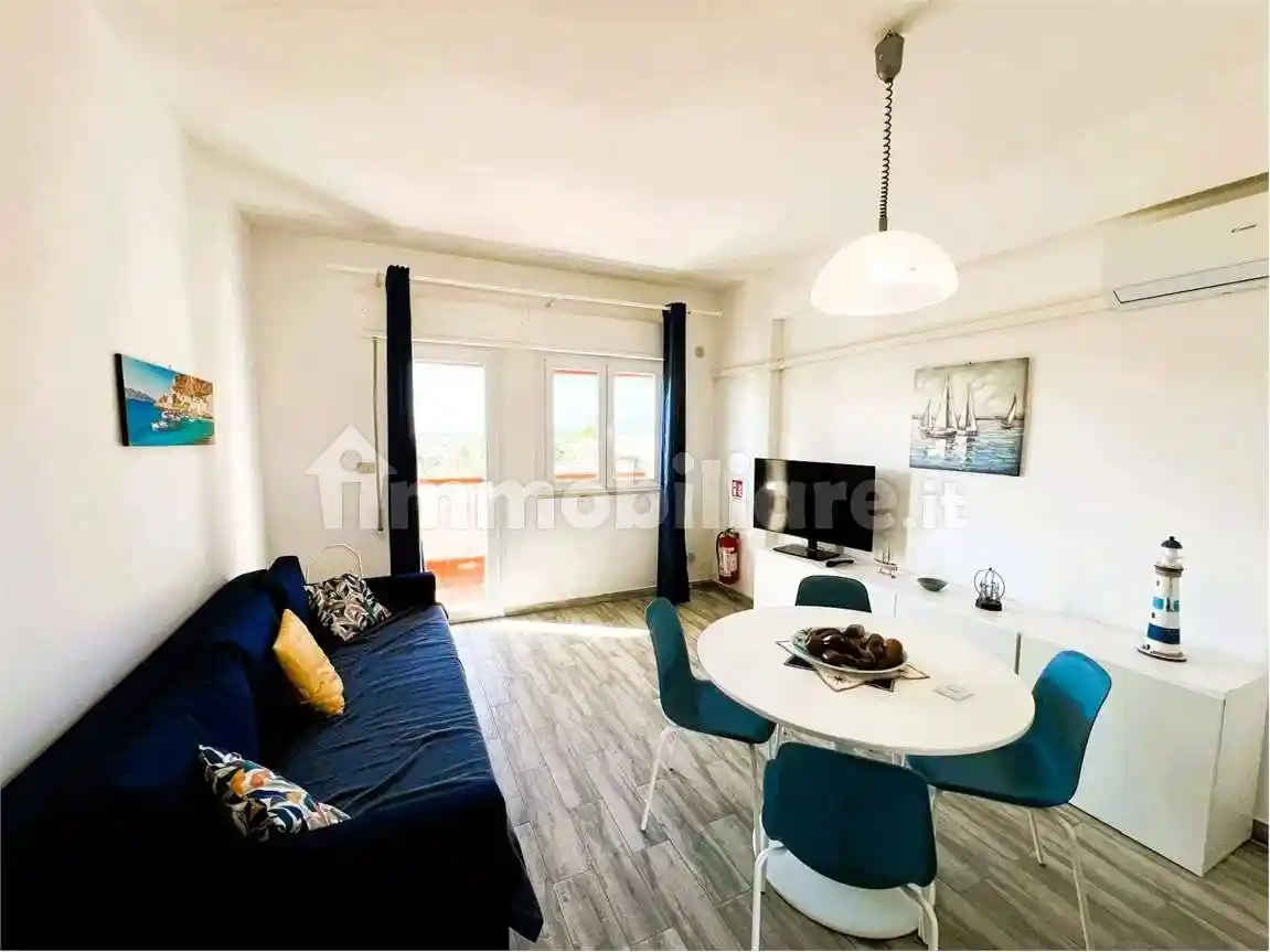 Trilocale ottimo stato, secondo piano, Centro, Favignana - foto 2