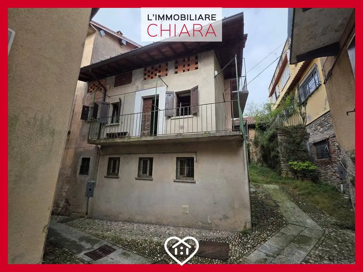 Casa indipendente in vendita a Bedero Valcuvia